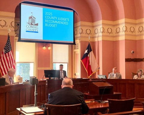 comal county commissioners court