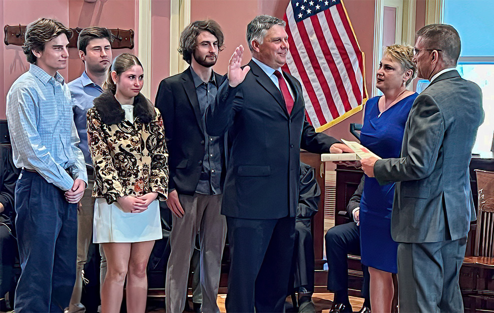 Doug Leecock swearing in