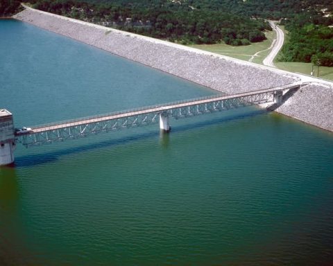 Canyon Lake dam