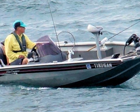 boat in canyon lake